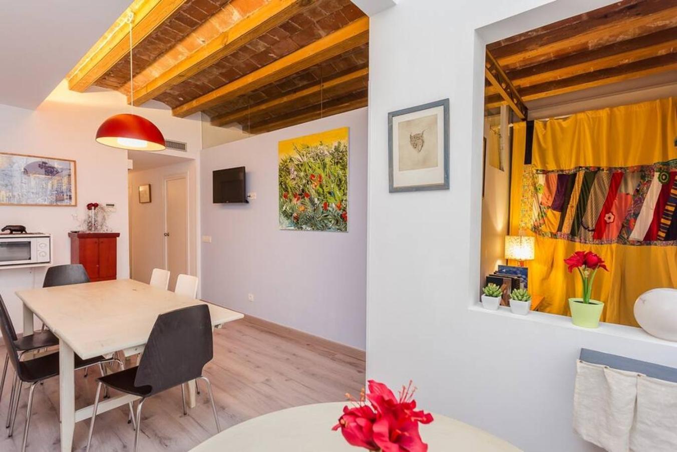 Apartamento Charming 3 Bdr-2 Bthr In Gracia *