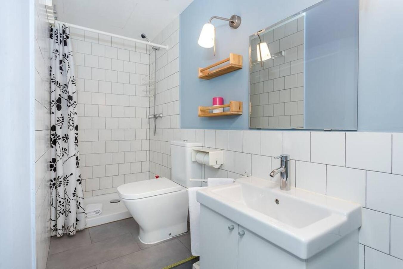 Charming 3 Bdr-2 Bthr In Gracia Apartamento *